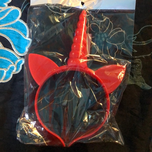 🦄 Just In! 🦄 light up unicorn horn - Picture 6 of 6